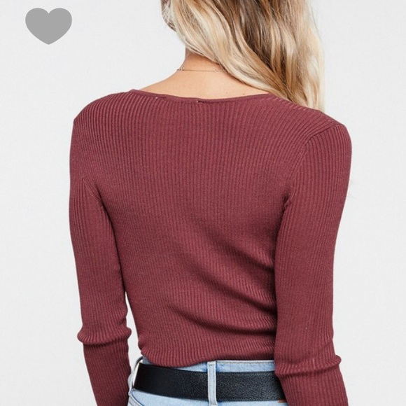 Slim fit ribbed knit top ( LAST ONE ) - Picture 3 of 4